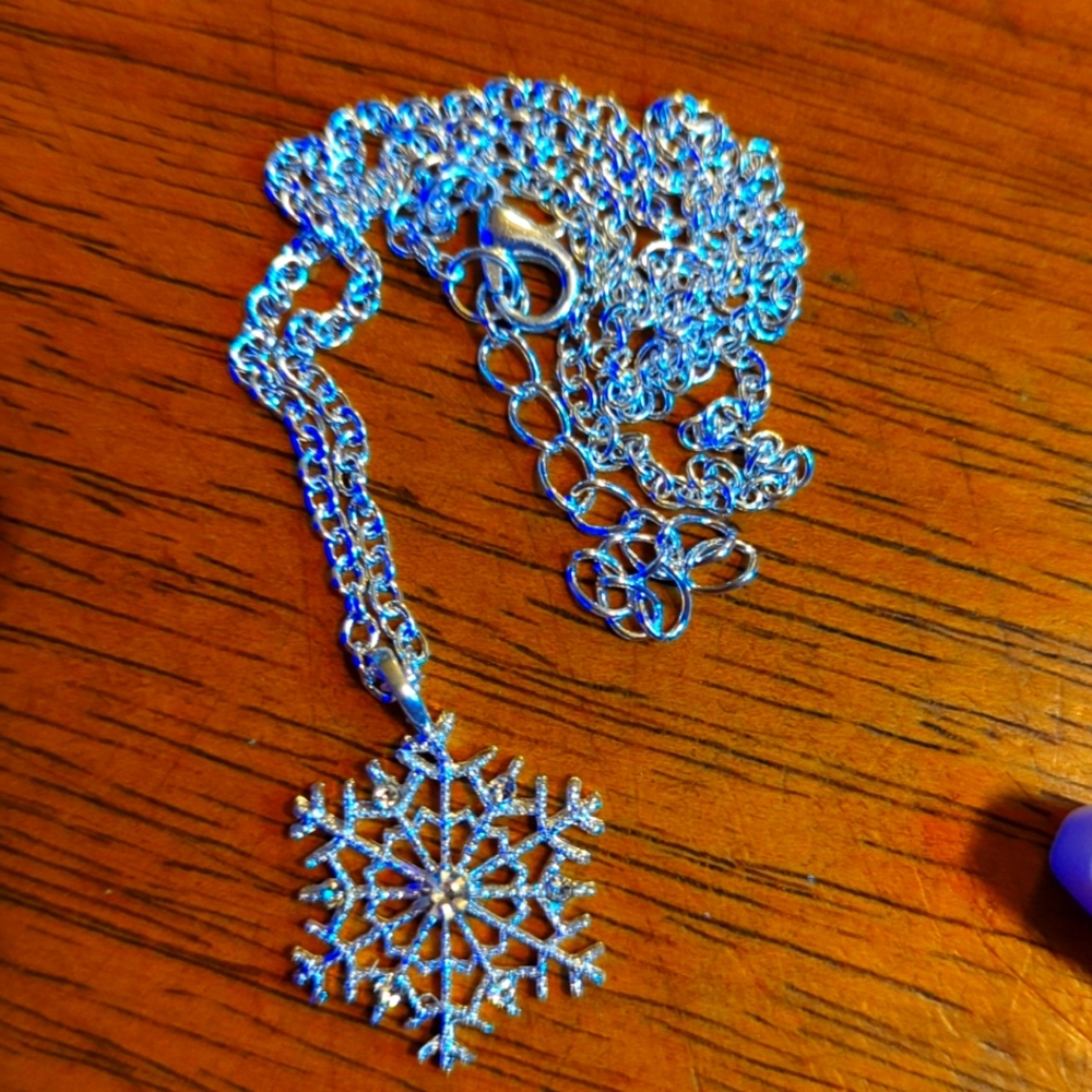 Silver Plated Snowflake Necklace 18" With Extender